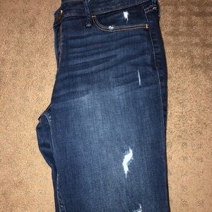 Low rise skinny jeans